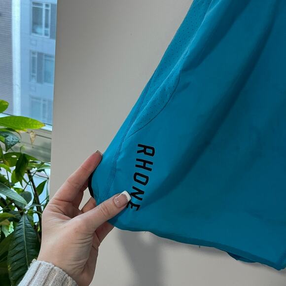 Rhone Men's Blue Athletic Shorts Size Medium - Picture 5 of 7